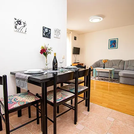 Prodan Apartman *