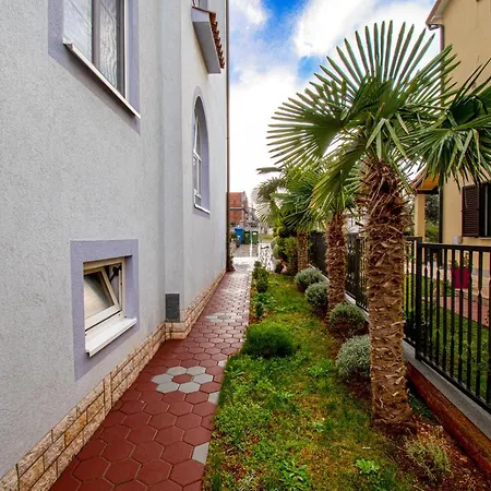Prodan Apartment *