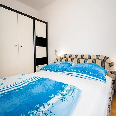 Prodan Apartment *